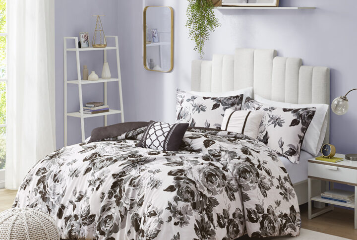 Dorsey Floral Print Duvet Cover Set in Black/White From Intelligent Design