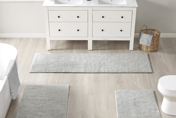 Plume Feather Touch Reversible Bath Rug in Grey From Beautyrest