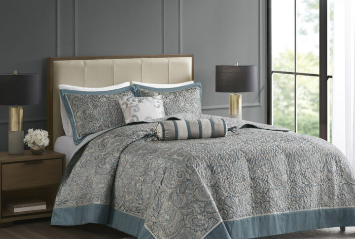 Aubrey 5 Piece Jacquard Bedspread Set with Throw Pillows in Teal From Madison Park