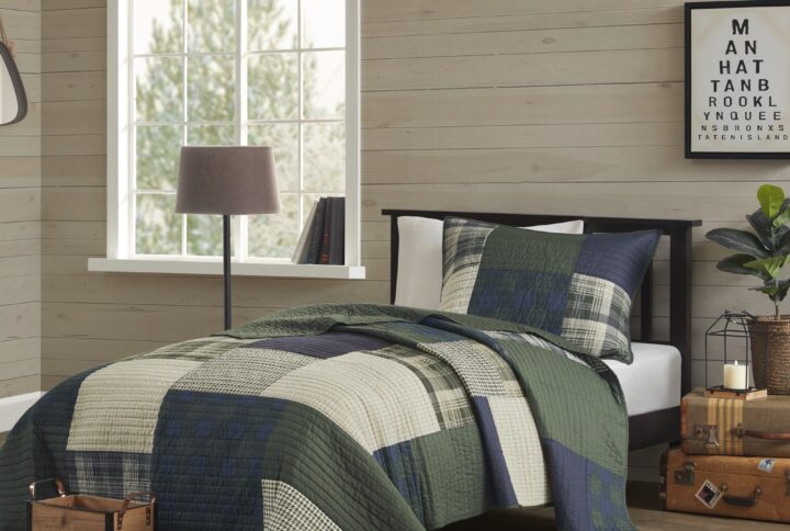 Mill Creek Oversized Cotton Quilt Set in Green From Woolrich