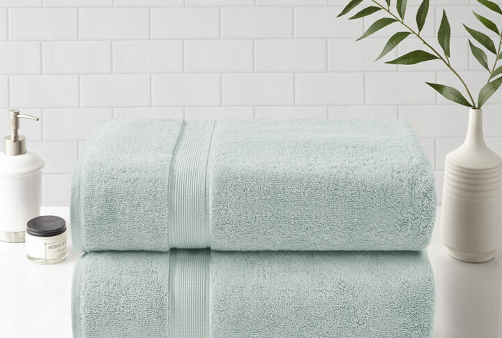 100% Cotton Bath Sheet Antimicrobial 2 Piece Set in Seafoam From Madison Park Signature