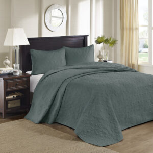 Quebec 3 Piece Reversible Bedspread Set in Balsam Green From Madison Park