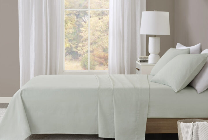 Oversized Flannel 4 Piece Sheet Set in Seafoam Solid From Beautyrest