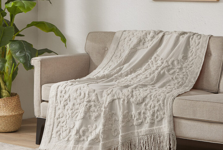 Chloe 100% Cotton Tufted Chenille Lightweight Throw With Fringe Tassel 50" x 60" in Grey From Madison Park