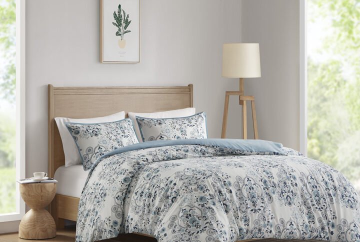 Brielle 3 Piece Floral Printed Cotton Duvet Cover Set in Blue From Madison Park