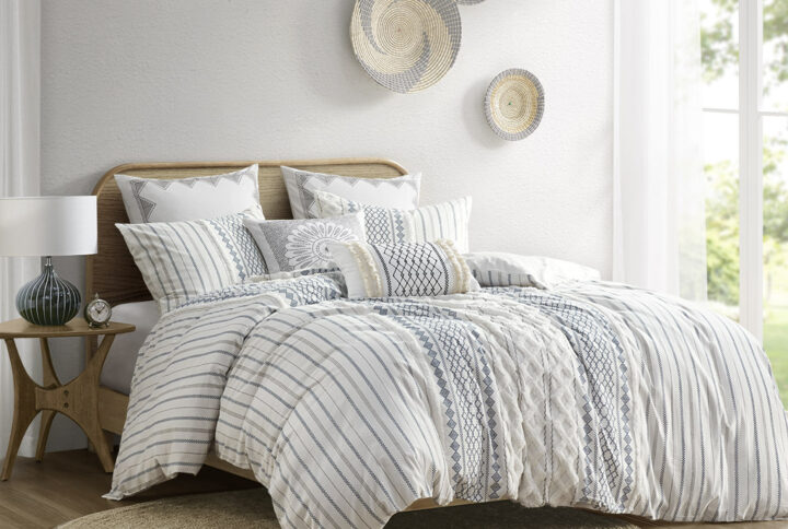 Imani Cotton Printed Duvet Cover Set with Chenille in White/Navy From INK+IVY