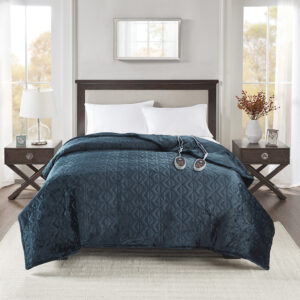 Quilted Plush Heated Blanket in Teal From Beautyrest