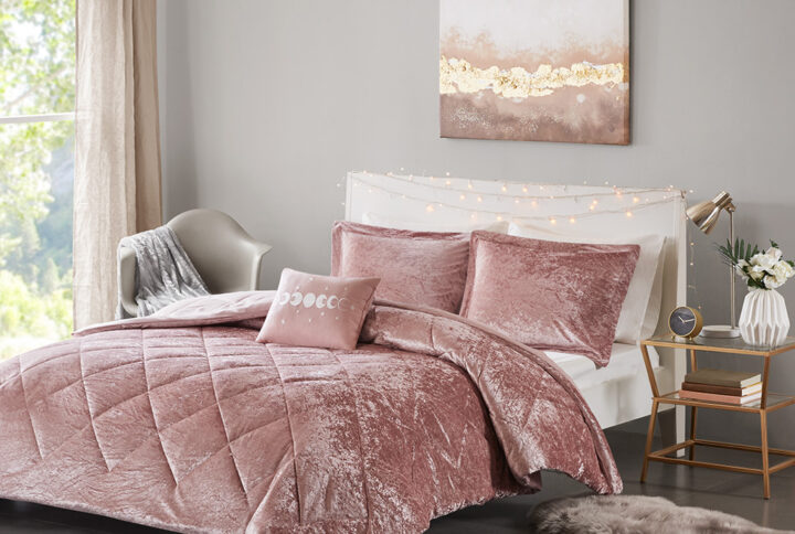 Felicia Velvet Duvet Cover Set with Throw Pillow in Blush From Intelligent Design