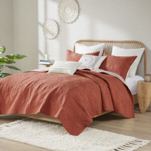 Kandula 3 Piece Reversible Cotton Quilt Set in Coral From INK+IVY