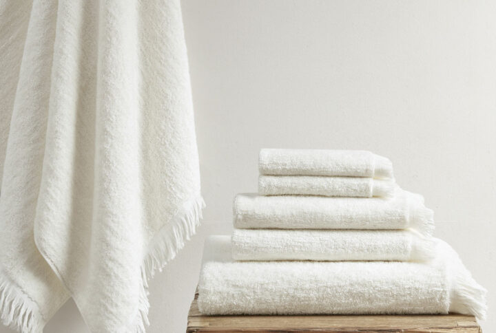 Nova Cotton Dobby Slub 6 Piece Towel Set in Ivory From INK+IVY