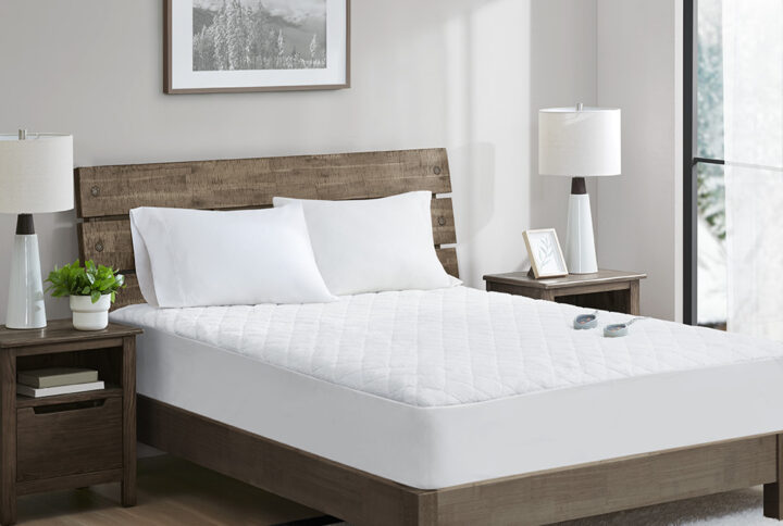 Heated Sherpa Mattress Pad in White From Woolrich