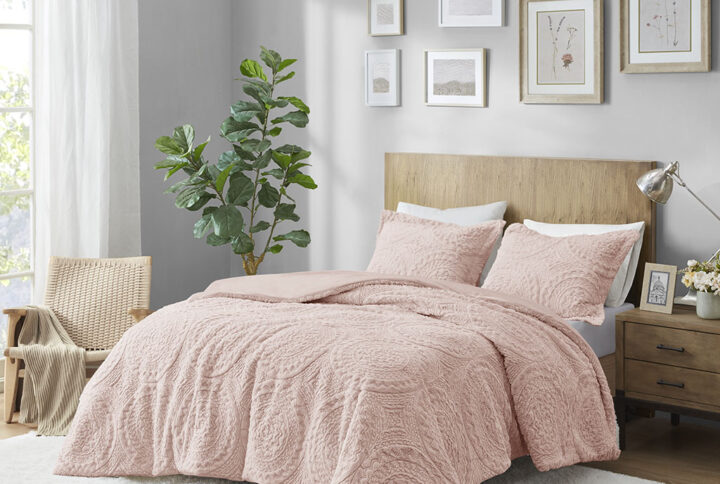 Arya Embroidered Medallion Faux Fur Ultra Plush Comforter Mini Set in Blush From Madison Park