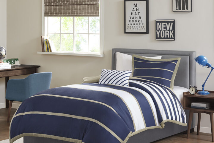 Ashton Duvet Cover Set in Khaki/Navy From Mi Zone