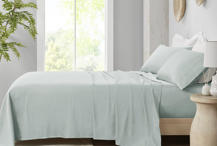 300 Thread Count Organic Cotton Deep Pocket Sheet Set in Aqua From Madison Park