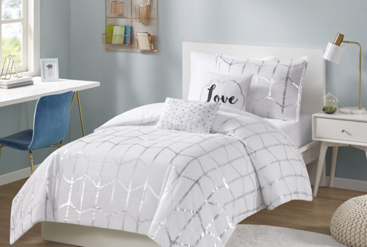 Raina Metallic Printed Comforter Set in White/Silver From Intelligent Design