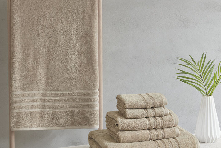 Nurture Sustainable Antimicrobial Bath Towel 6 Piece Set in Natural From Clean Spaces