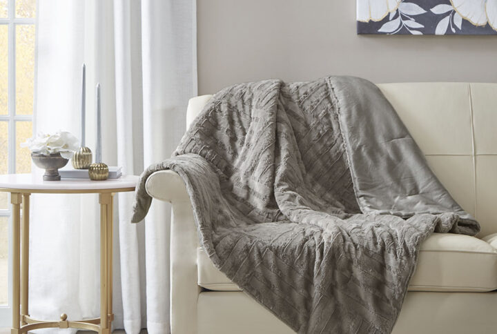 Arctic Ultra Plush Down Alternative Throw in Grey From Madison Park