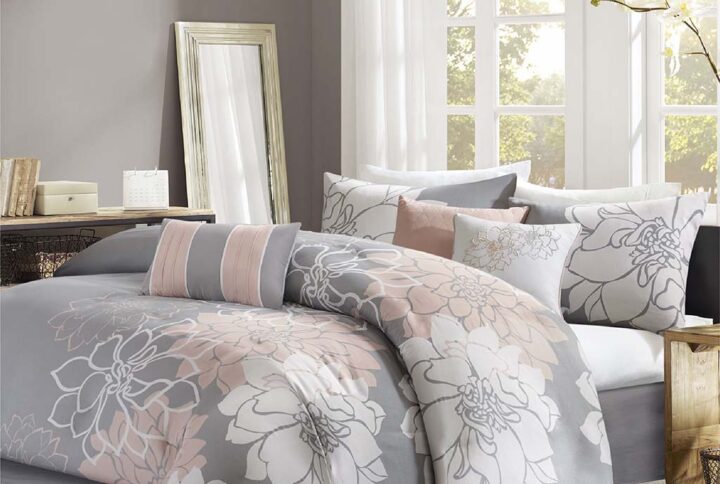 Lola Printed Cotton Sateen Comforter Set in Grey/Peach From Madison Park