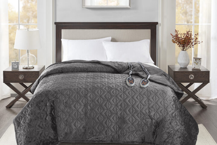 Quilted Plush Heated Blanket in Grey From Beautyrest