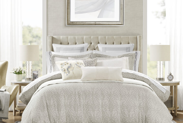 Bernini 3 Piece Duvet Set in Gray From Croscill Home