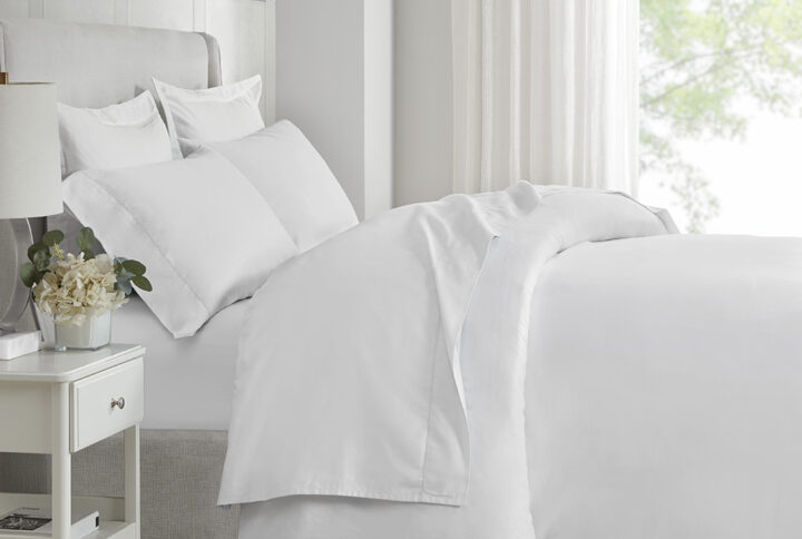 500 Thread Count Egyptian Cotton Deep Pocket Sheet Set in White From Madison Park