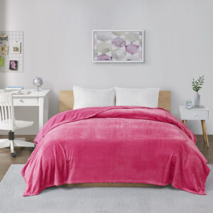 Microlight Plush Oversized Blanket in Pink From Intelligent Design