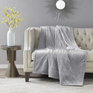 Plush Heated Throw in Light Grey From Serta