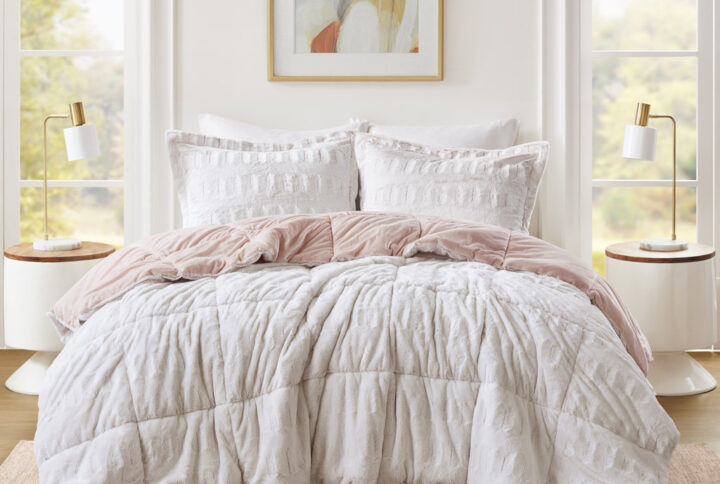 Gia Back Print Long Fur Comforter Mini Set in Blush/White From Madison Park