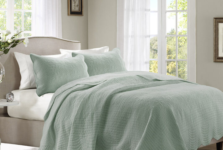 Tuscany 3 Piece Reversible Scalloped Edge Quilt Set in Seafoam From Madison Park