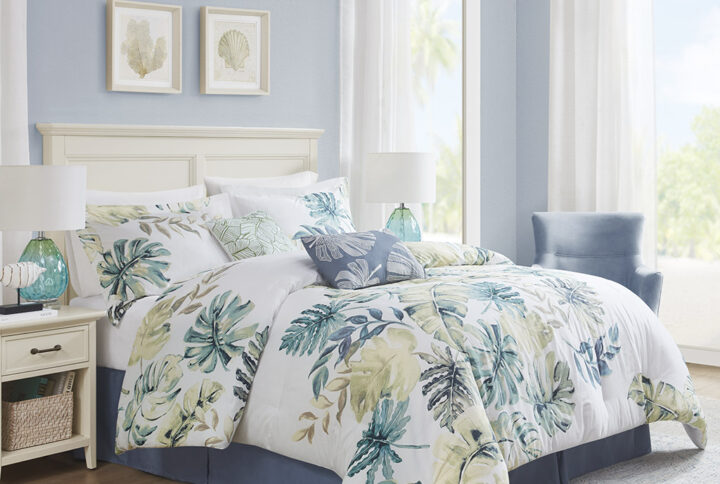 Lorelai Cotton Printed 6 Piece Comforter Set in Multi From Harbor House