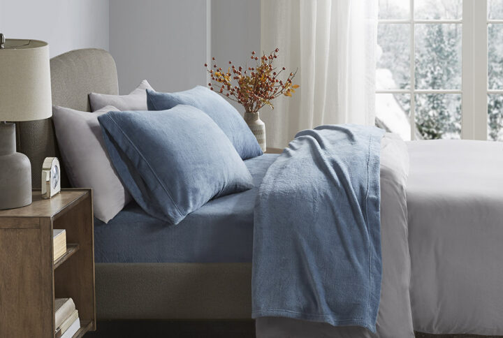 Soloft Plush Micro Plush Sheet Set in Blue From True North by Sleep Philosophy