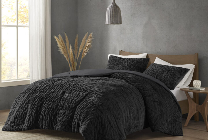 Blair Ruched Fur Down Alternative Comforter Set in Black From Madison Park