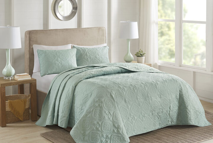 Oakley 3 Piece Reversible Bedspread Set in Seafoam From 510 Design