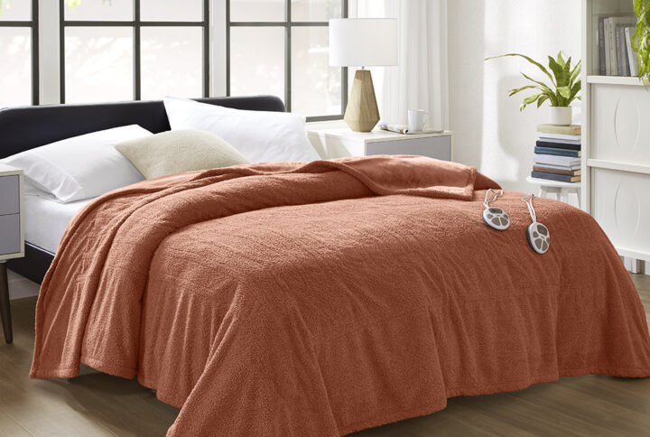 Dream Soft Heated Blanket in Rust From Serta