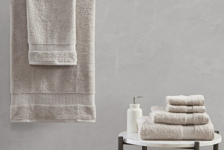 Luce 100% Egyptian Cotton 6 Piece Towel Set in Sand From Madison Park Signature