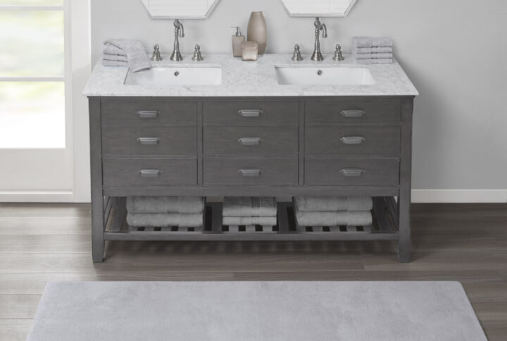 Marshmallow Bath Rug in Grey From Madison Park Signature