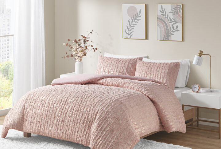 Naomi Metallic Print Faux Fur Duvet Cover Set in Blush/Gold From Intelligent Design