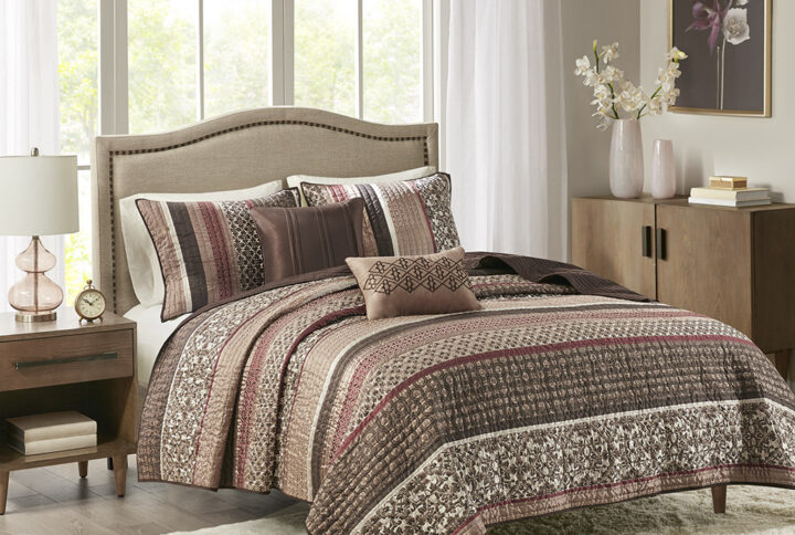 Princeton 5 Piece Jacquard Quilt Set with Throw Pillows in Red From Madison Park