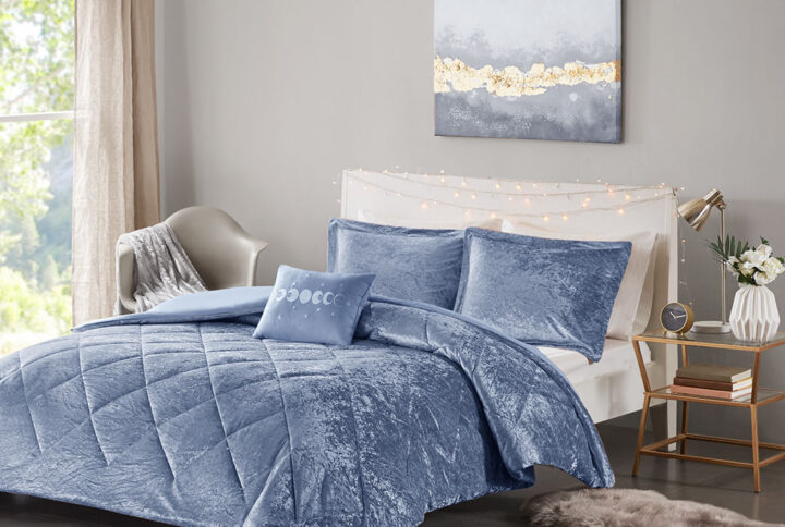 Felicia Velvet Duvet Cover Set with Throw Pillow in Blue From Intelligent Design