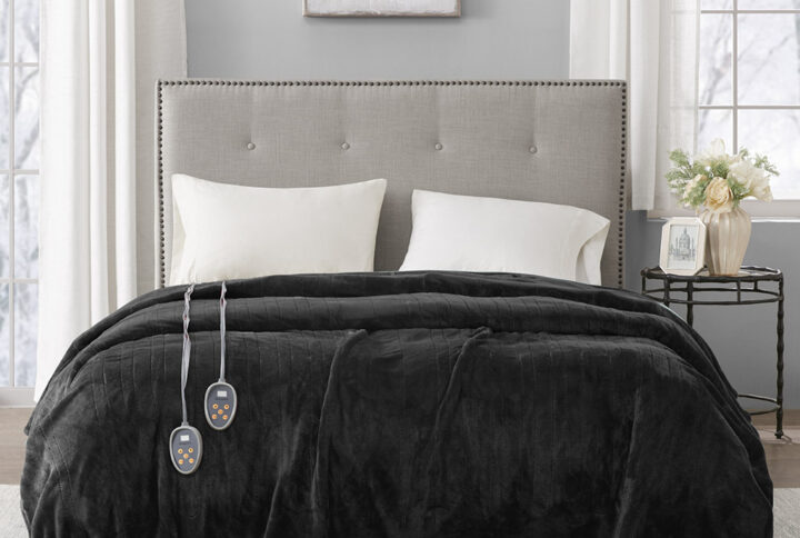 Heated Plush Blanket in Black From Beautyrest