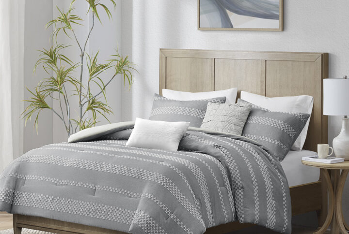 Drew 5 Piece Clipped Jacquard Comforter Set with Throw Pillows in Gray From Madison Park