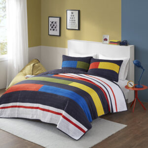 Morris Stripe Printed Quilt Set in Multi From Urban Habitat Kids