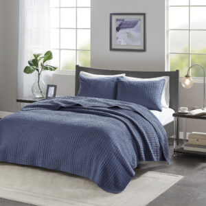 Keaton 3 Piece Quilt Set in Navy From Madison Park