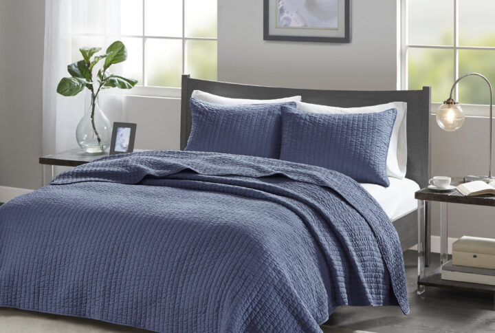 Keaton 3 Piece Quilt Set in Navy From Madison Park