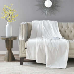 Plush Heated Throw in Ivory From Serta