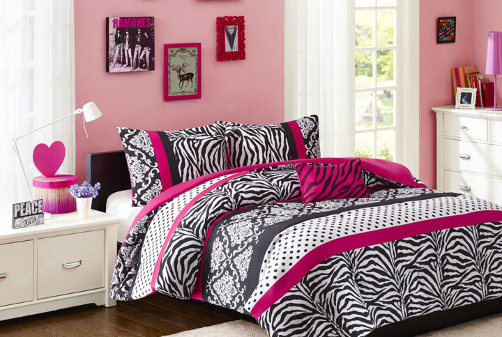 Reagan Comforter Set in Pink From Mi Zone