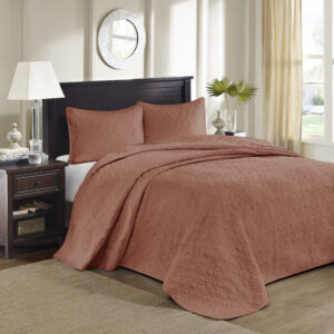 Quebec 3 Piece Reversible Bedspread Set in Clay Red From Madison Park