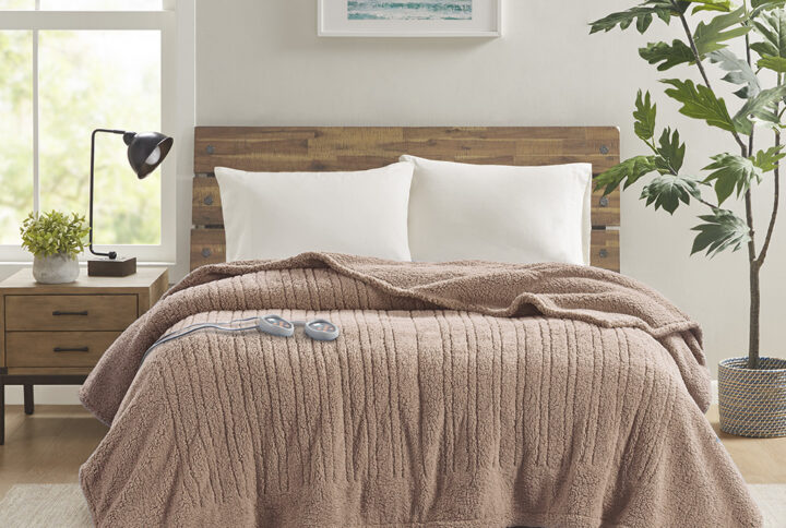 Sherpa Heated Blanket in Brown From True North by Sleep Philosophy