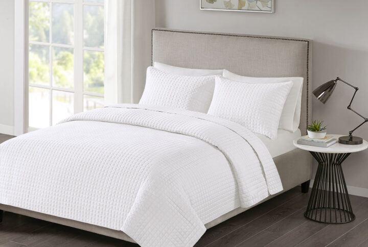 Otto 3 Piece Reversible Quilt Set in White From 510 Design