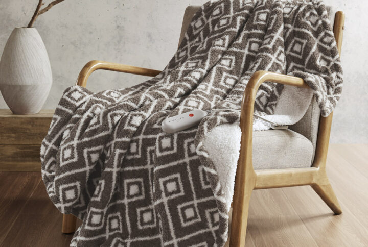 Amira Dream Soft Heated Throw in Brown Geo From Sharper Image